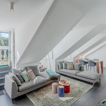 Апартаменты Principe Real Charming Garden View Flat At The Heart Of Лиссабон