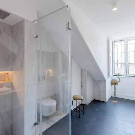 아파트 Principe Real Charming Garden View Flat At The Heart Of 리스본
