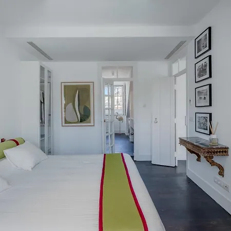 Principe Real Charming Garden View Flat At The Heart Of ליסבון