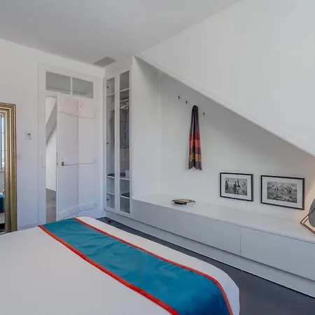 Principe Real Charming Garden View Flat At The Heart Of Apartamento Lisboa